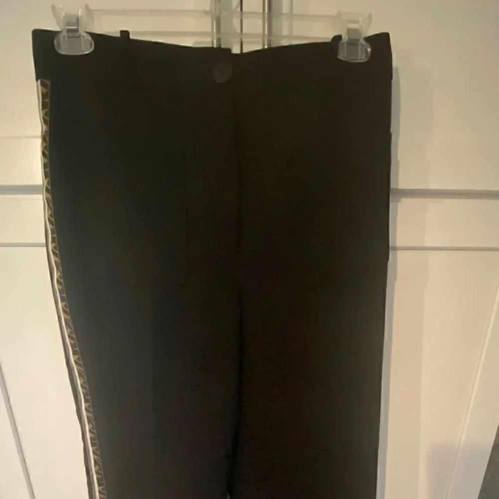Zara Basic Cropped Wide Leg Black Pants Side Stripe with ZARA repeated Size L